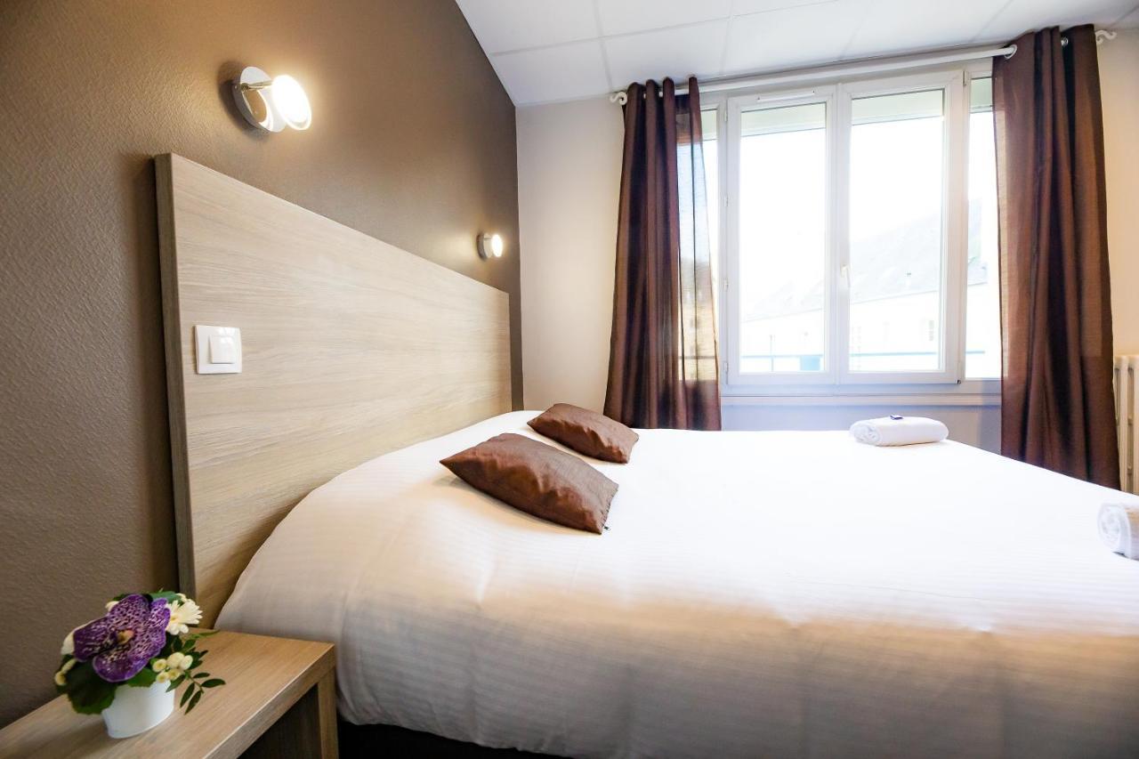 Logis Hotel Du Chateau Кан Екстериор снимка