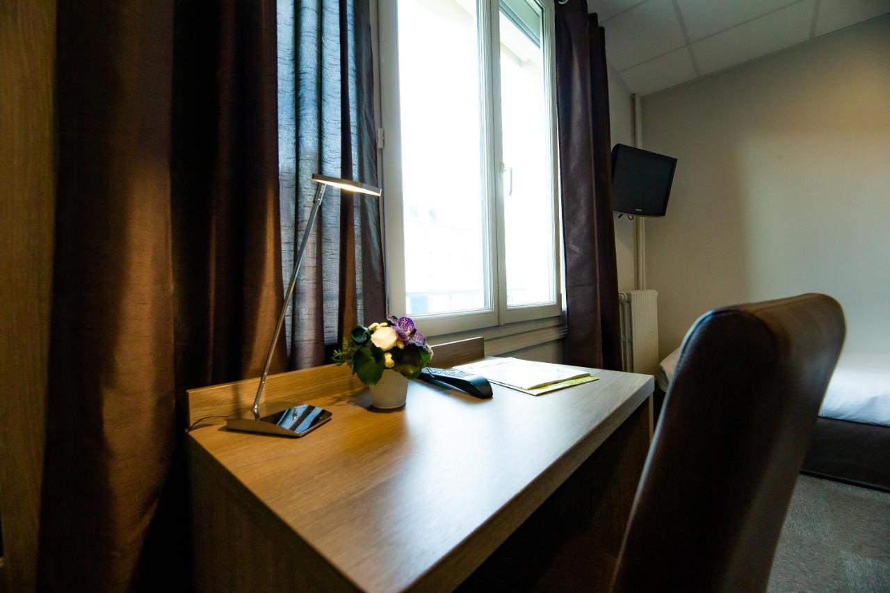 Logis Hotel Du Chateau Кан Екстериор снимка