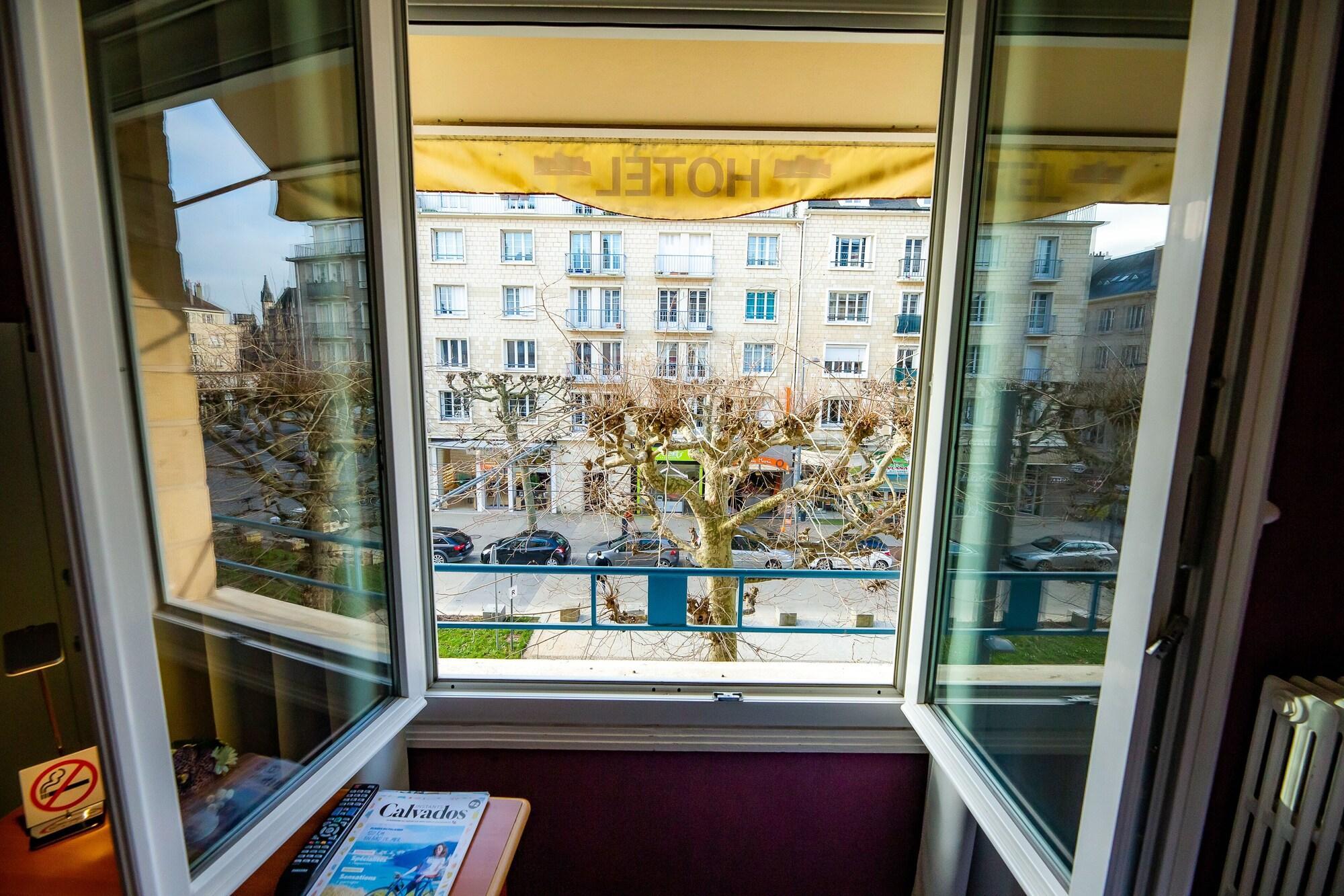 Logis Hotel Du Chateau Кан Екстериор снимка