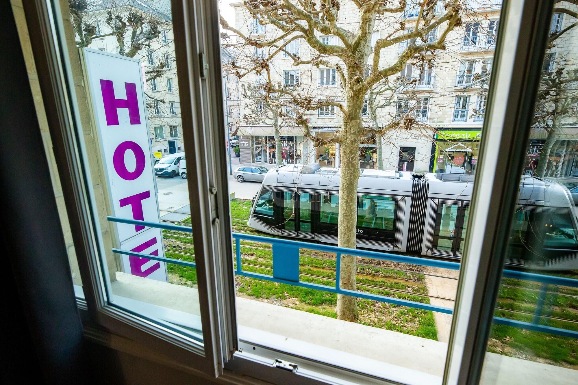 Logis Hotel Du Chateau Кан Екстериор снимка