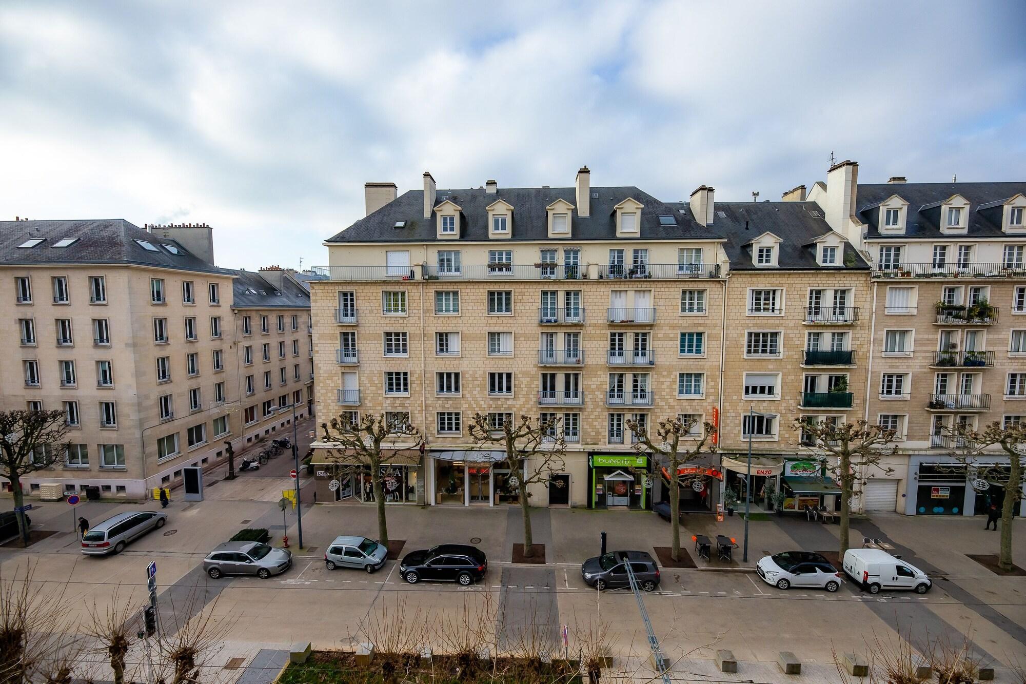 Logis Hotel Du Chateau Кан Екстериор снимка