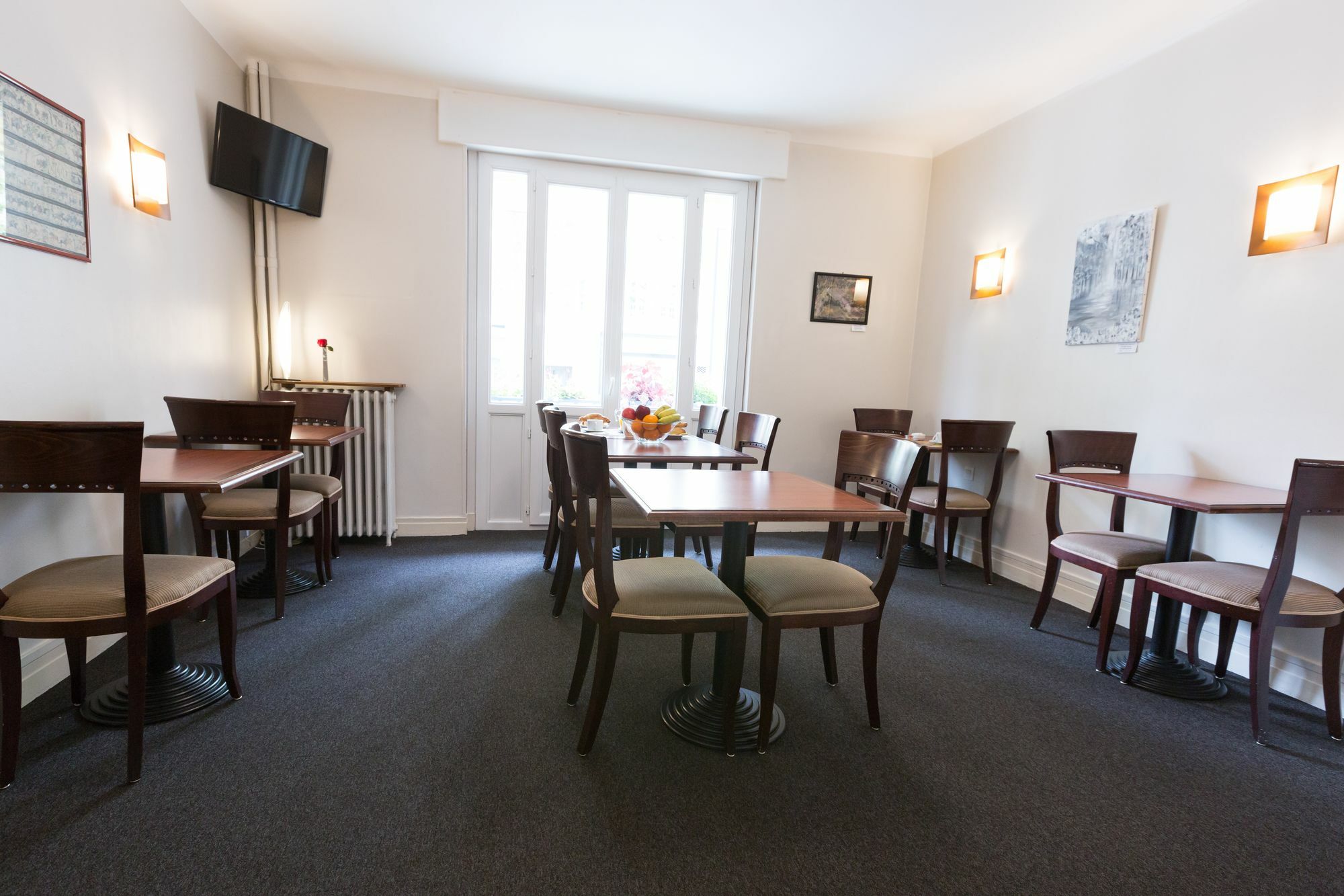 Logis Hotel Du Chateau Кан Екстериор снимка
